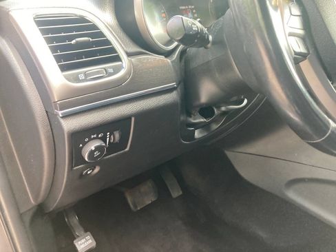 Used 2018 Jeep Grand Cherokee Limited AWD/4WD image 17