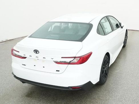 Used 2026 Toyota Camry SE w/ Convenience Package FWD image 11