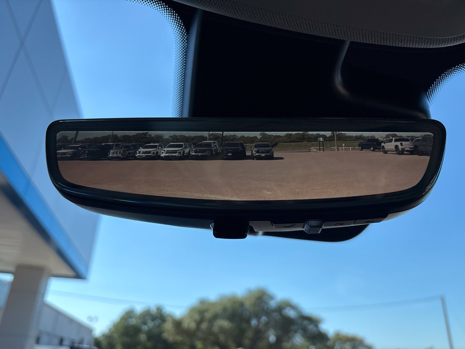 Used 2023 Buick Envision Avenir FWD image 26
