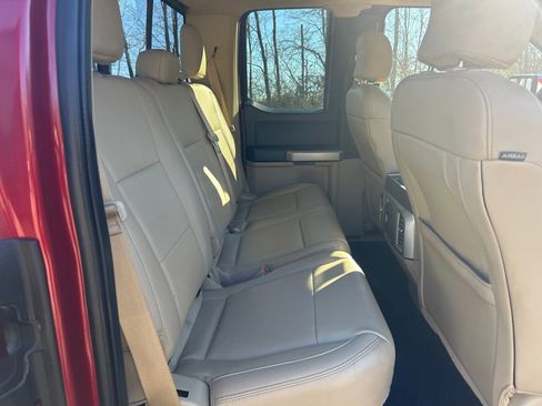 Used 2016 Ford F150 Lariat image 19