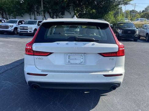 Used 2020 Volvo V60 T5 Momentum w/ Protection Package Premier FWD image 6