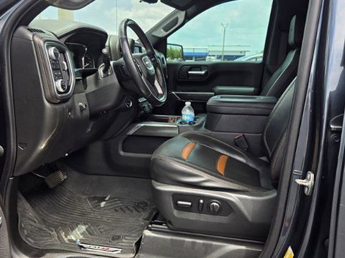 Used 2020 GMC Sierra 1500 AT4 w/ AT4 Premium Package AWD/4WD image 4