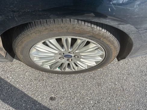 Used 2014 Ford Fusion Energi Titanium w/ Driver Assist Package image 7