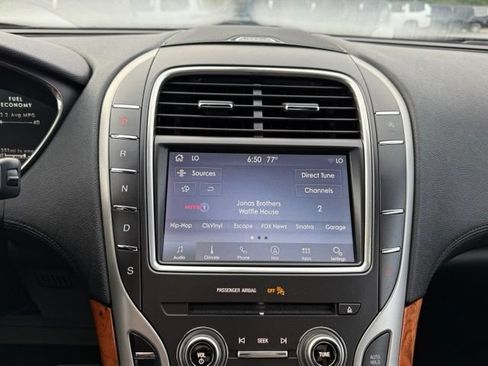 Used 2019 Lincoln Nautilus Select AWD/4WD image 19
