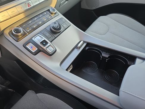 Used 2022 Hyundai Palisade SE w/ Cargo Package image 27