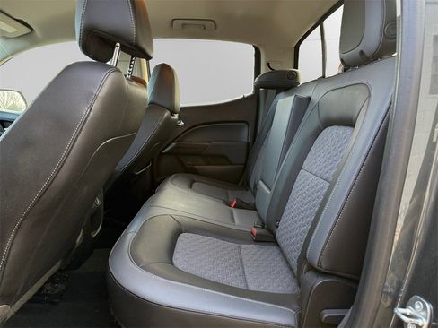 Used 2017 Chevrolet Colorado Z71 image 13