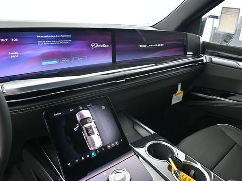 New 2026 Cadillac Escalade Sport w/ Touring Package AWD/4WD image 18