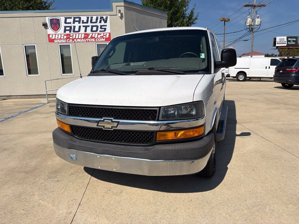 Used 2019 Chevrolet Express 2500 w/ Driver Convenience Package RWD image 4