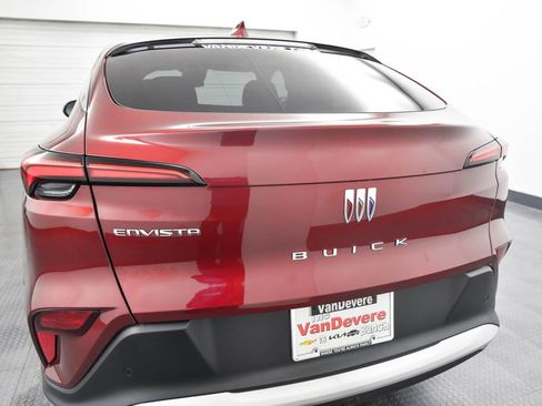 Used 2025 Buick Envista Preferred w/ Convenience I Package image 6