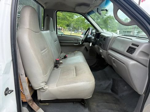 Used 1999 Ford F450 2WD Regular Cab Super Duty image 26