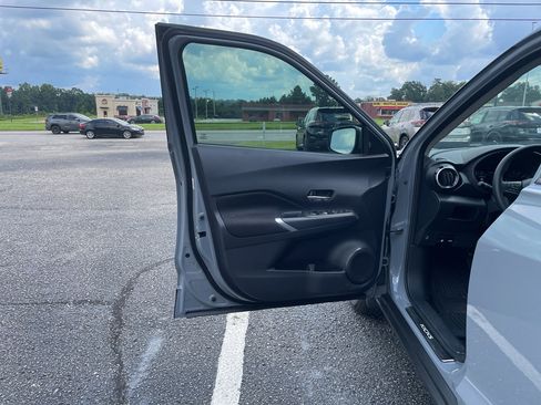 Certified 2024 Nissan Kicks SV w/ Interior Electronics Package image 8