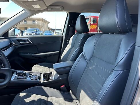 Used 2024 Mitsubishi Outlander SE AWD/4WD image 22