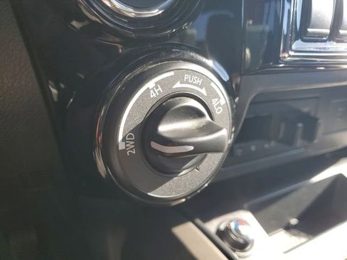 Used 2023 Nissan Titan Platinum Reserve w/ Moonroof Package image 34