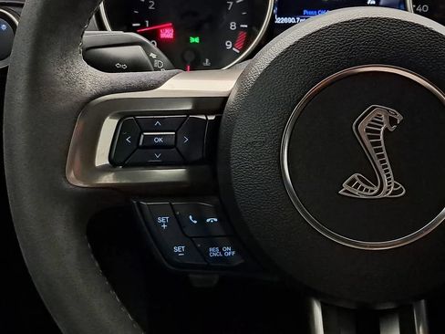 Used 2016 Ford Mustang Shelby GT350 w/ Technology Package RWD image 10