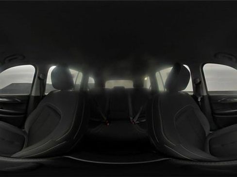 Used 2023 Jeep Grand Cherokee Laredo image 27