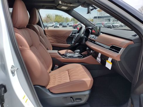 New 2026 Mitsubishi Outlander SEL AWD/4WD image 12
