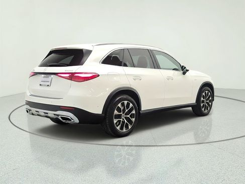 Certified 2025 Mercedes-Benz GLC 350e 4MATIC image 5