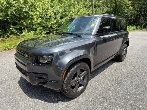 Used 2023 Land Rover Defender 110 X-Dynamic SE AWD/4WD image 2
