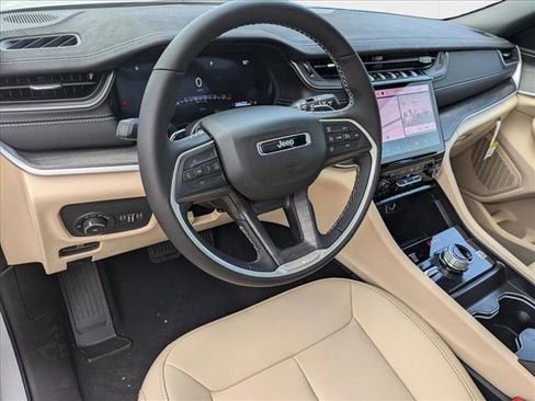 New 2025 Jeep Grand Cherokee L Limited w/ Trailer Tow Package image 3