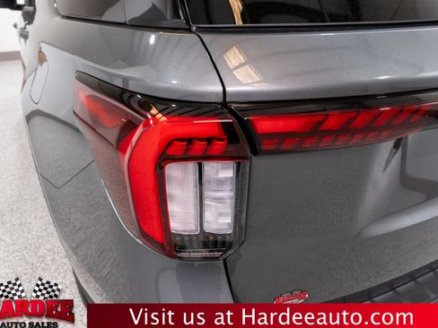 Used 2025 Ford Explorer ST w/ Sun And Sound Package image 9