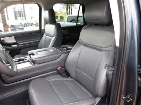 Certified 2025 Ford Expedition Max Active image 11