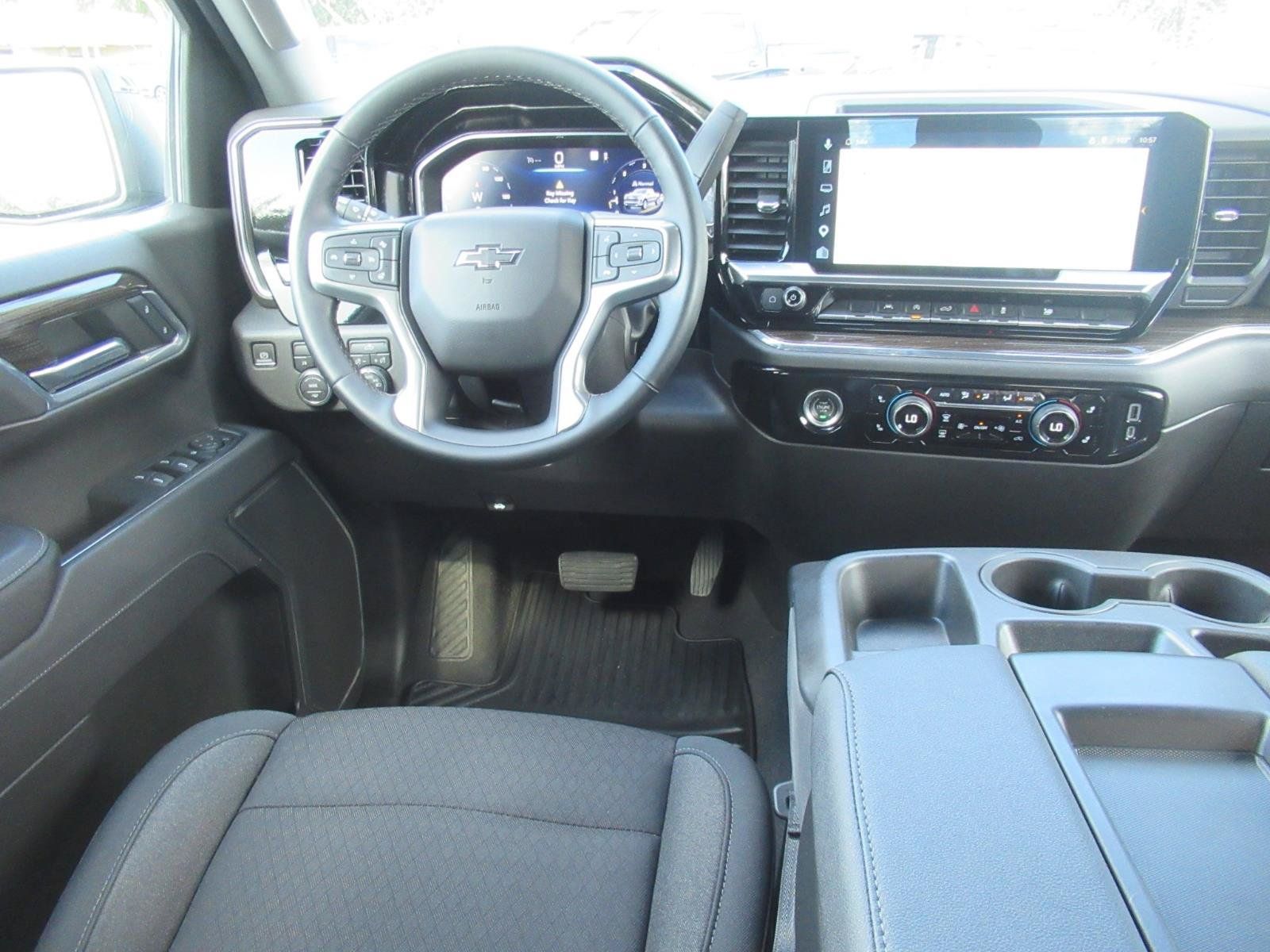 Used 2023 Chevrolet Silverado 1500 RST AWD/4WD image 17