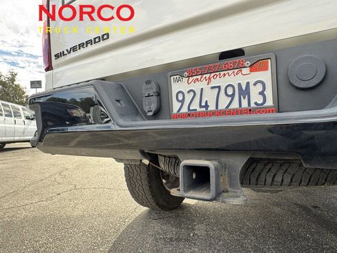 Used 2022 Chevrolet Silverado 2500 Custom w/ Custom Convenience Package image 10