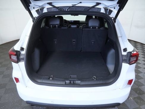 Certified 2023 Ford Escape ST-Line w/ Tech Pack #1 AWD/4WD image 9