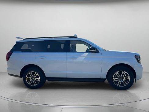 New 2025 Ford Expedition Active image 35