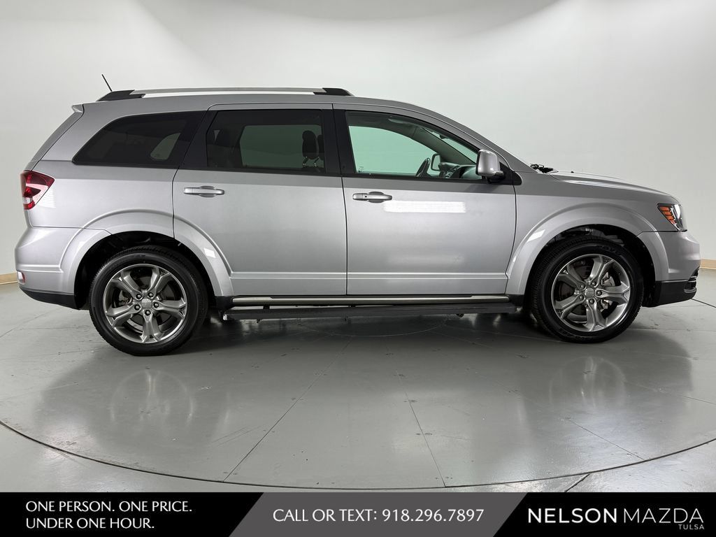 Used 2017 Dodge Journey Crossroad w/ Popular Equipment Group AWD/4WD image 5