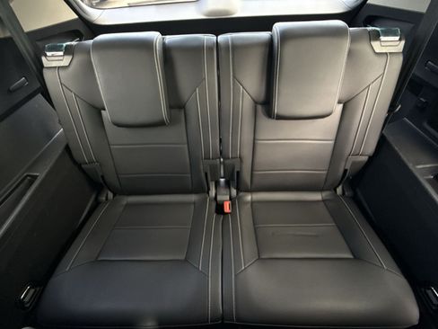 Used 2023 Volkswagen Atlas SEL AWD/4WD image 25