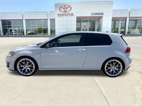 Used 2017 Volkswagen GTI S FWD image 2