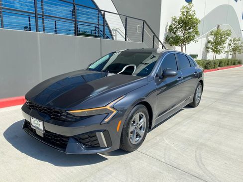 Used 2022 Kia K5 LXS FWD image 1