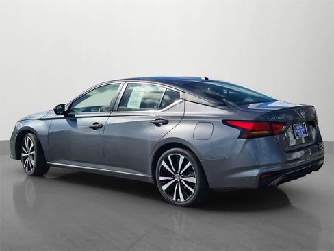 Used 2022 Nissan Altima 2.5 SR image 4