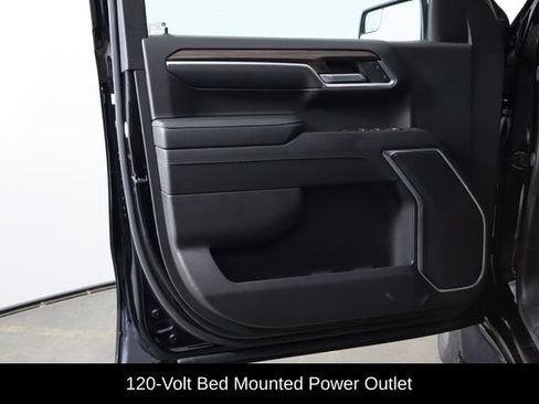Used 2024 Chevrolet Silverado 1500 LT AWD/4WD image 11