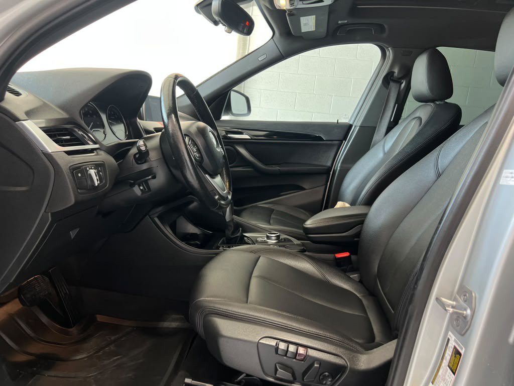 Used 2019 BMW X1 sDrive28i w/ Convenience Package FWD image 11
