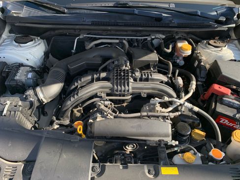 Used 2019 Subaru Crosstrek 2.0i Premium w/ Moonroof Package image 7