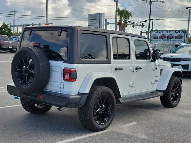 Used 2023 Jeep Wrangler Unlimited Sahara AWD/4WD image 6