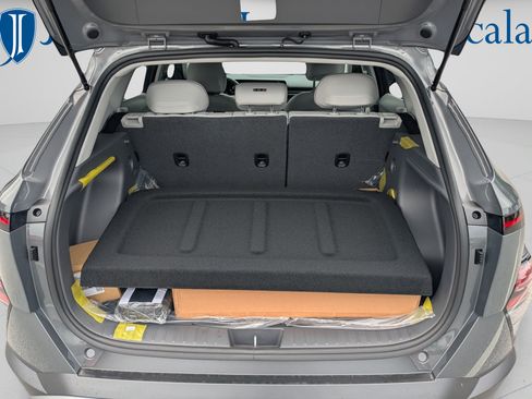 New 2026 Hyundai Kona SEL Premium FWD image 11