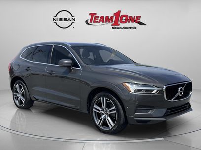 Used 2018 Volvo XC60 T6 Momentum w/ Vision Package