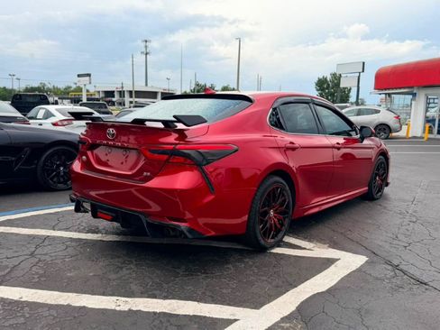 Used 2020 Toyota Camry SE FWD image 7