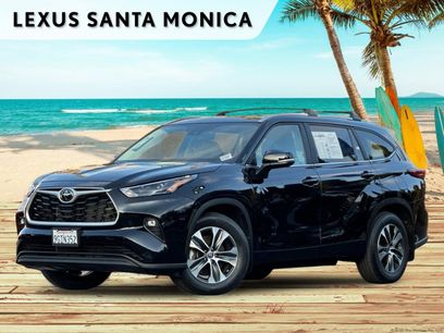 Used 2023 Toyota Highlander XLE