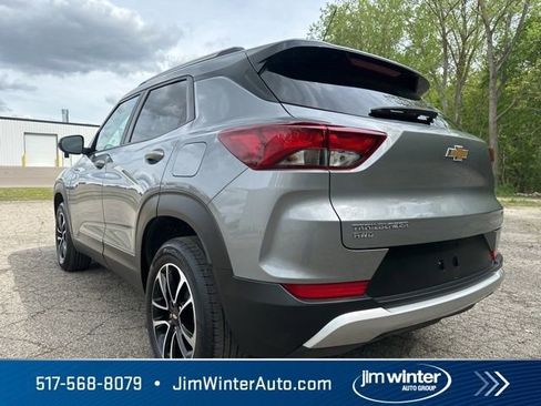 Used 2025 Chevrolet TrailBlazer LT AWD/4WD image 10