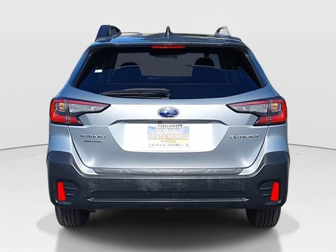 Used 2020 Subaru Outback Premium image 6