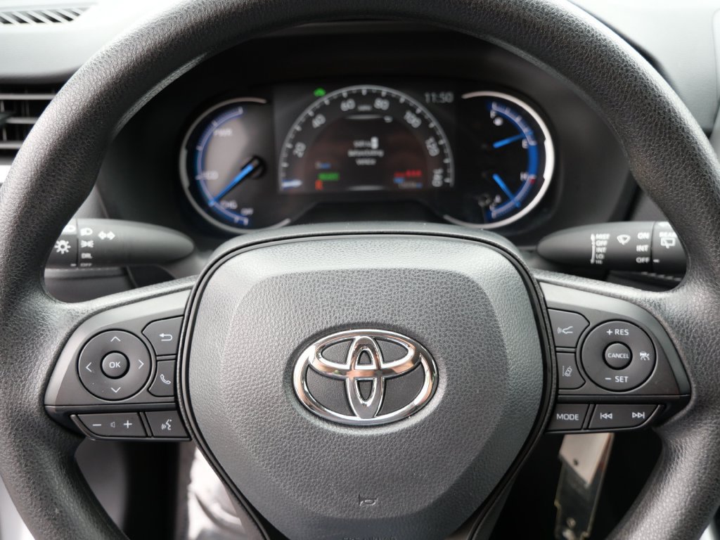 Certified 2025 Toyota RAV4 LE AWD/4WD image 25