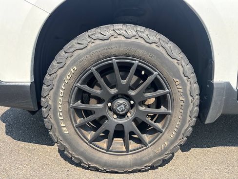 Used 2019 Subaru Outback 2.5i Premium AWD/4WD image 14