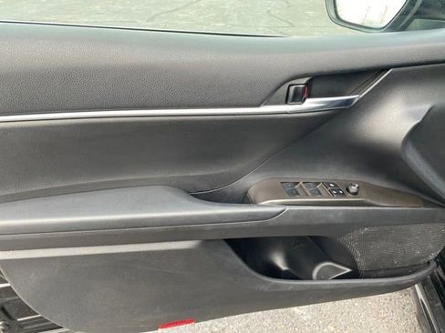 Used 2023 Toyota Camry SE image 14