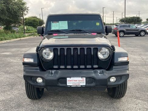 Used 2023 Jeep Wrangler Unlimited Sport AWD/4WD image 2