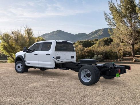 New 2026 Ford F550 4x4 Crew Cab Super Duty image 4