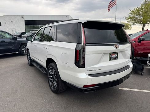 Used 2022 Cadillac Escalade Sport AWD/4WD image 5